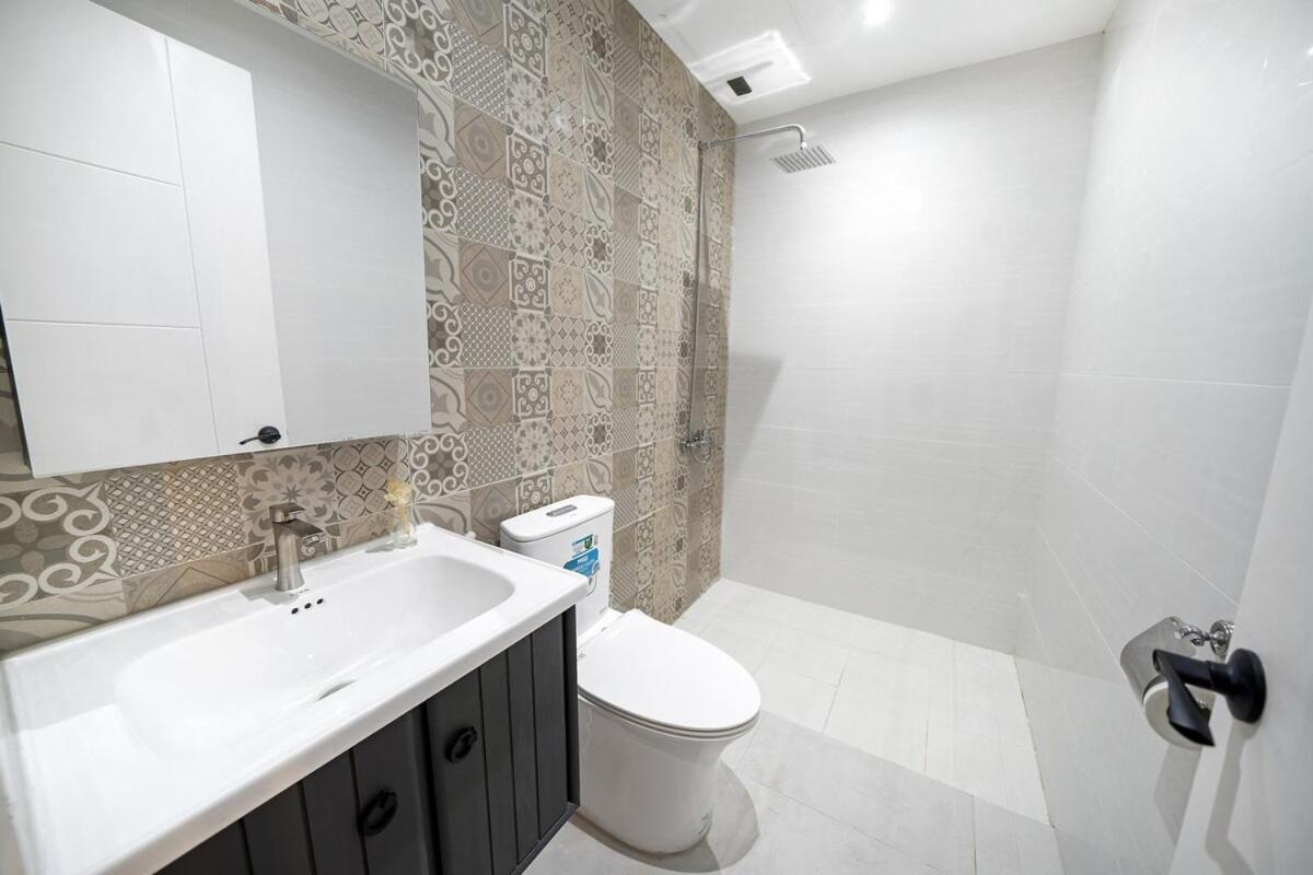 Apartment Modern 3, As Fortuna Mandaue City
