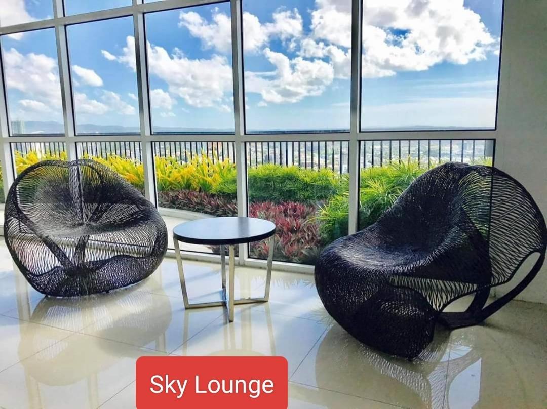 Aparthotel Calyx Residences Cebu