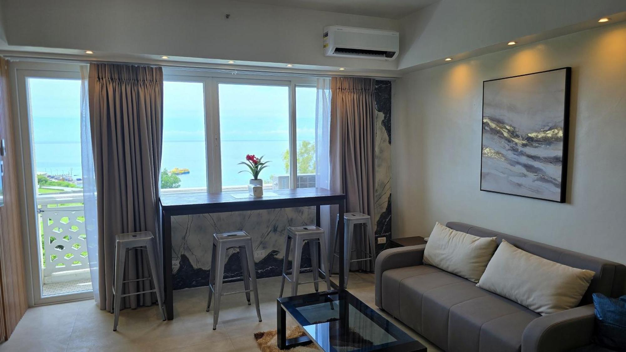 La Mirada Residences Apartment