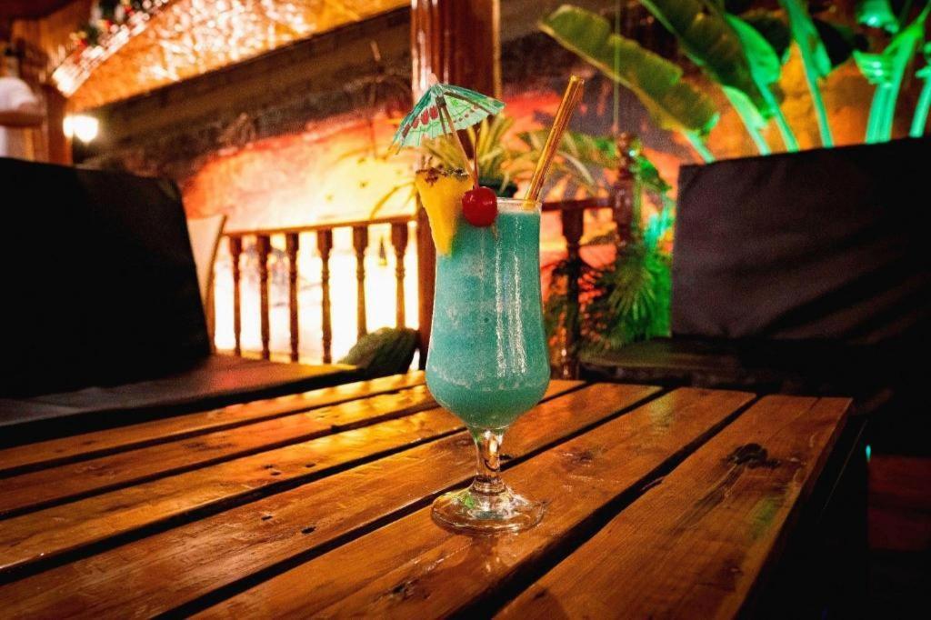 Coucou Bar And Restaurant 3* Santa Fe (Cebu)