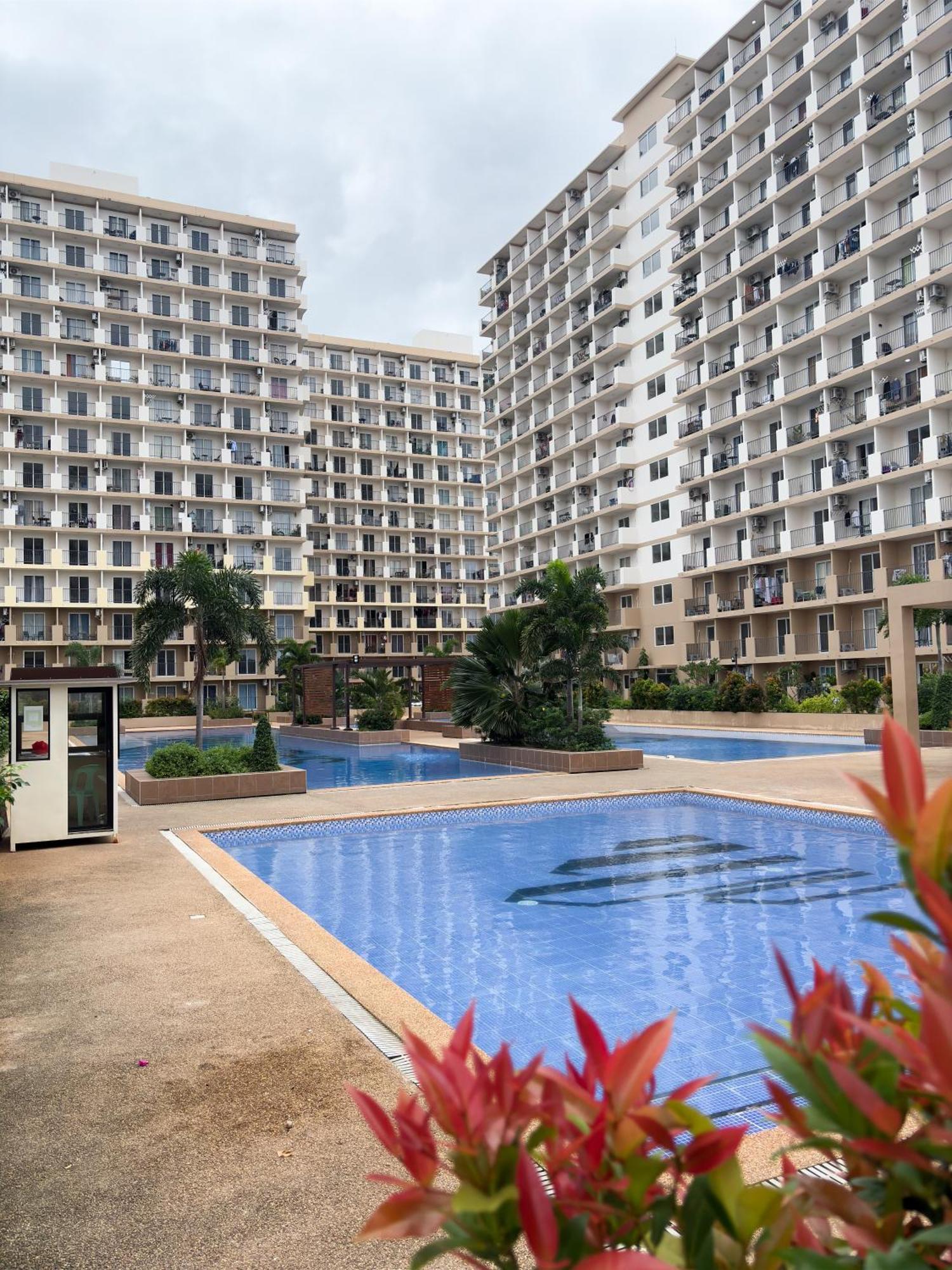 Near Mactan Airport Apartment *