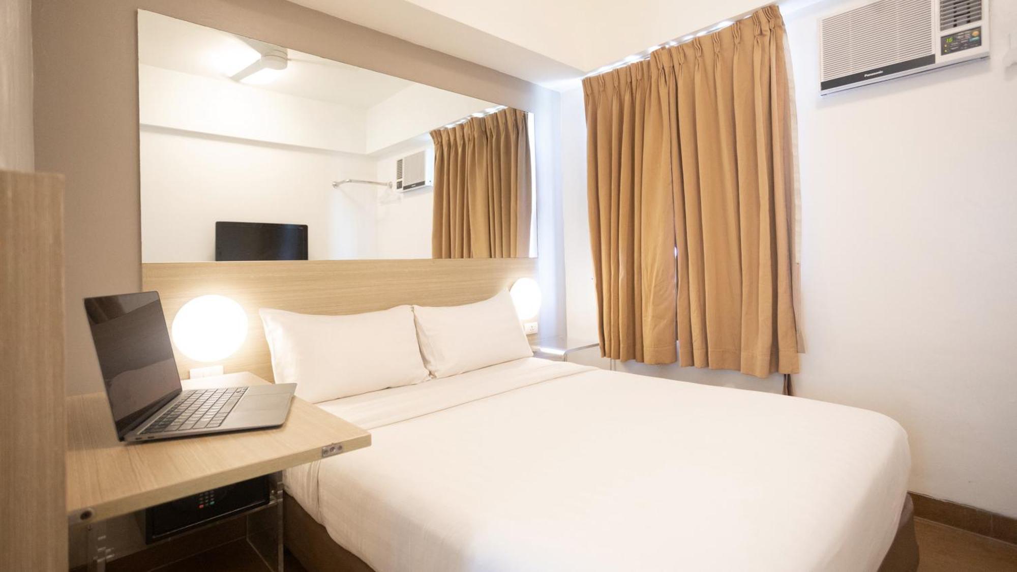 Red Planet Hotel