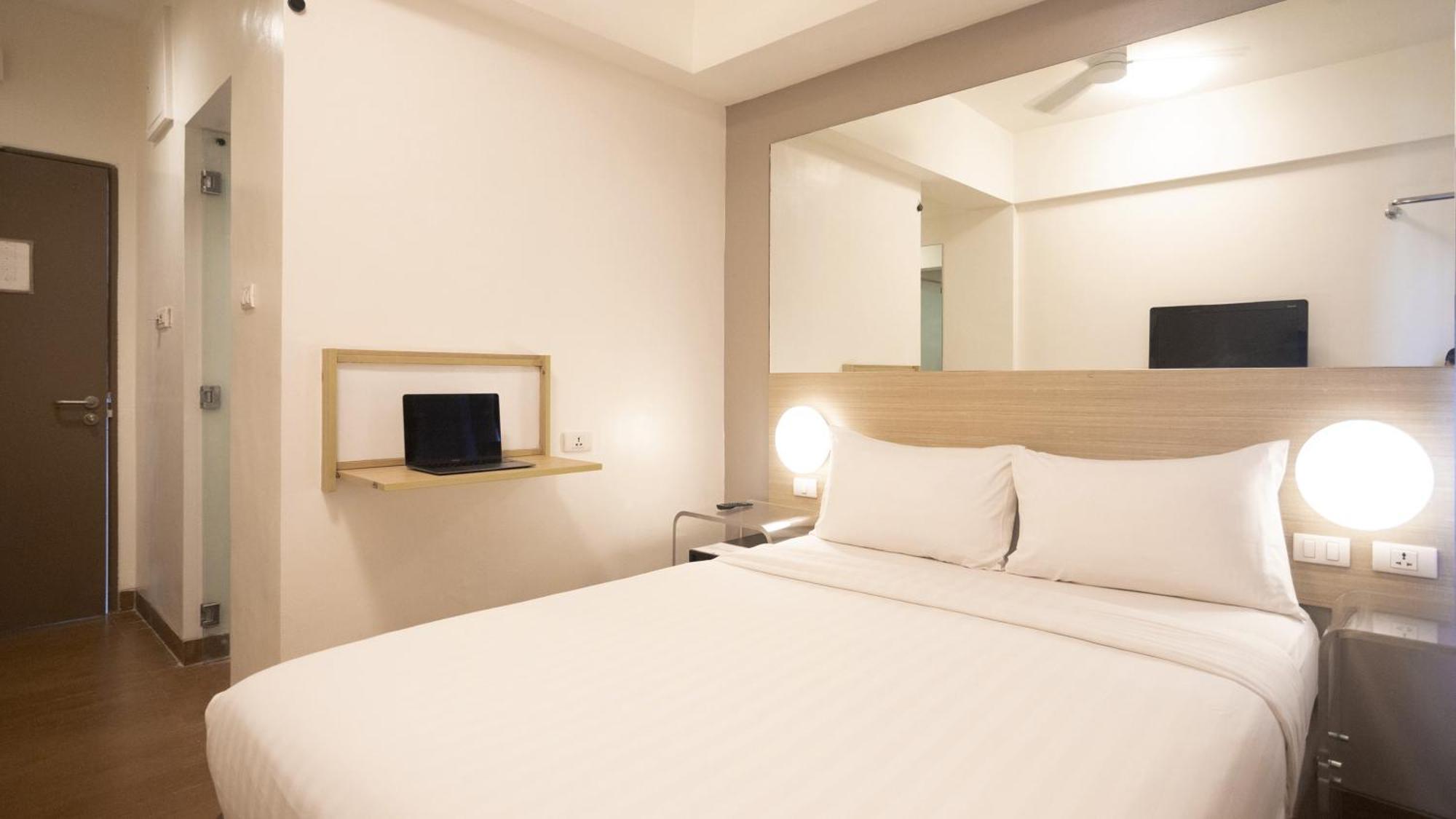 Hotel Red Planet