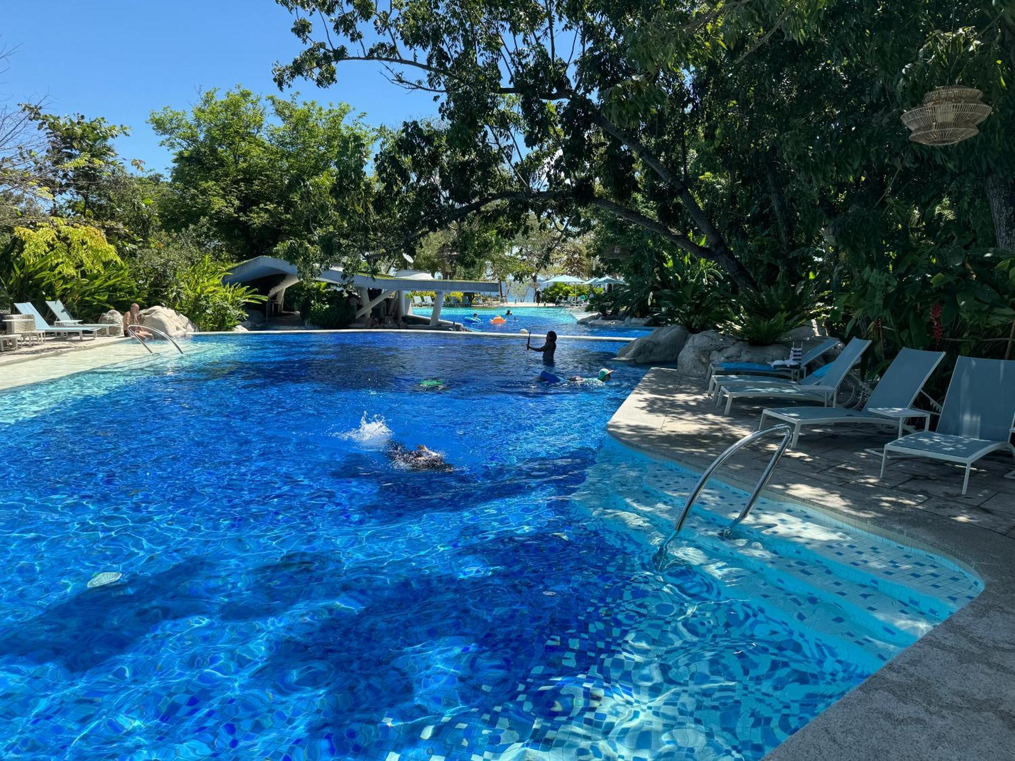 Apartment Private At Tambuli Sae Side Living By The