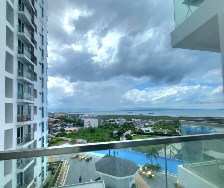 Mactan Newtown 8newtown Boulevard Rm9 Aparthotel Punta Engano (Mactan)