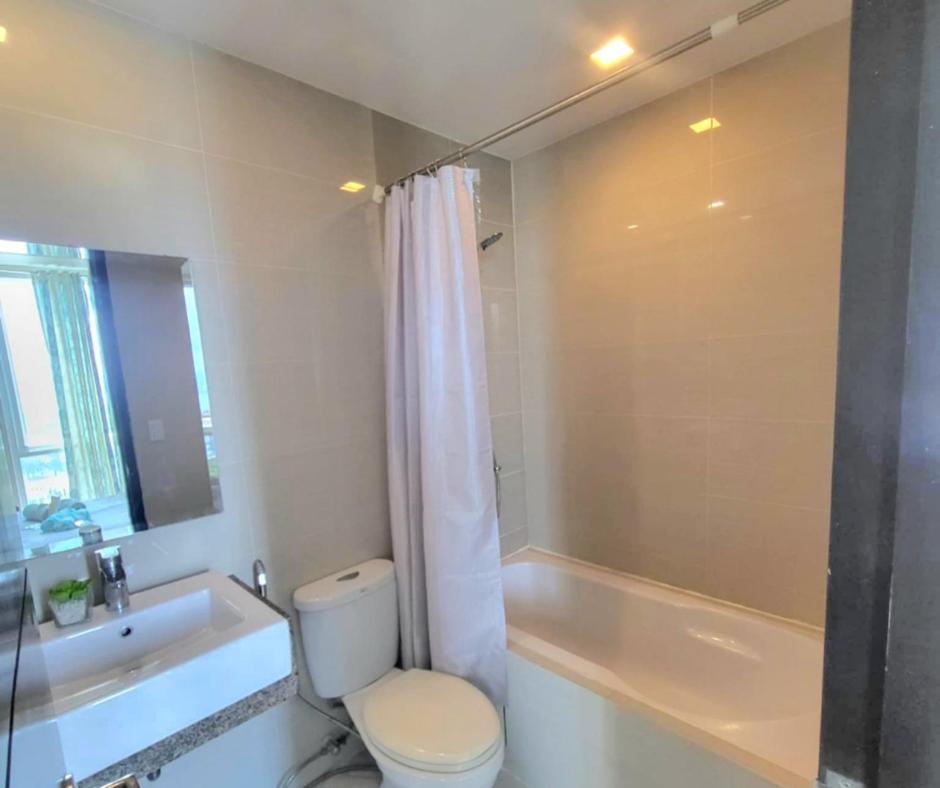 Mactan Newtown 8newtown Boulevard Rm9 Aparthotel