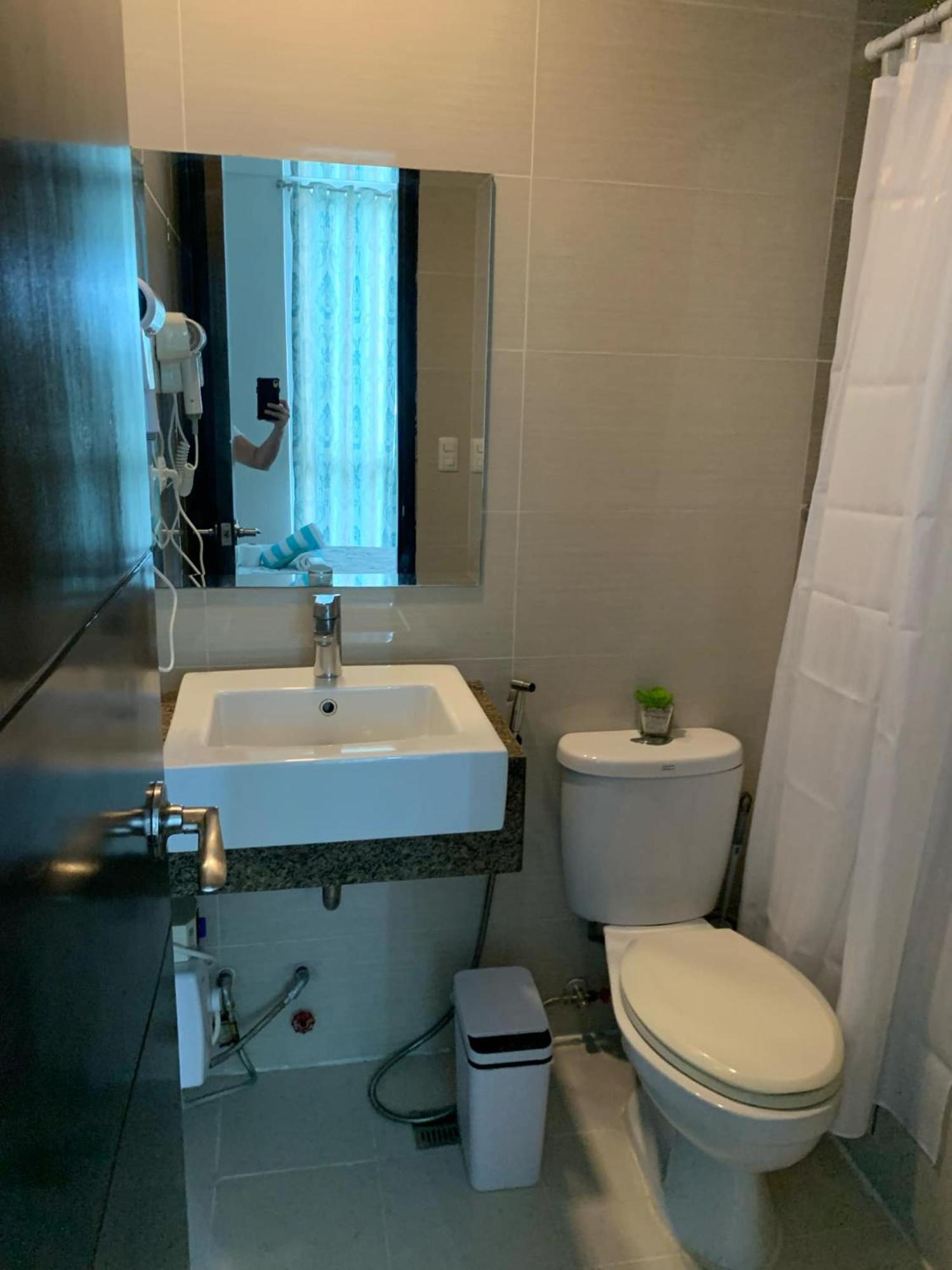 Mactan Newtown 8newtown Boulevard Rm9 * Punta Engano (Mactan)