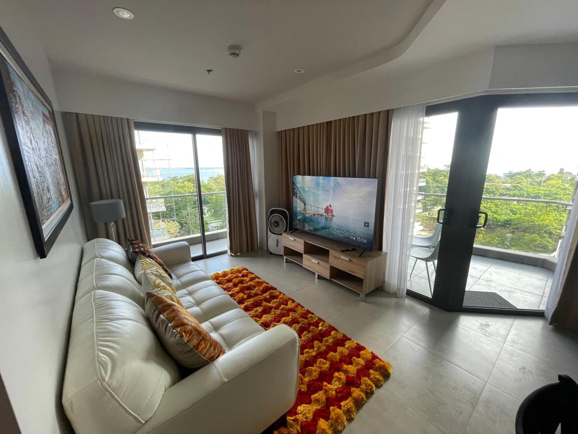 Ma Roberta - Luxurious Tambuli 2 Bed Unit Lapu-Lapu City