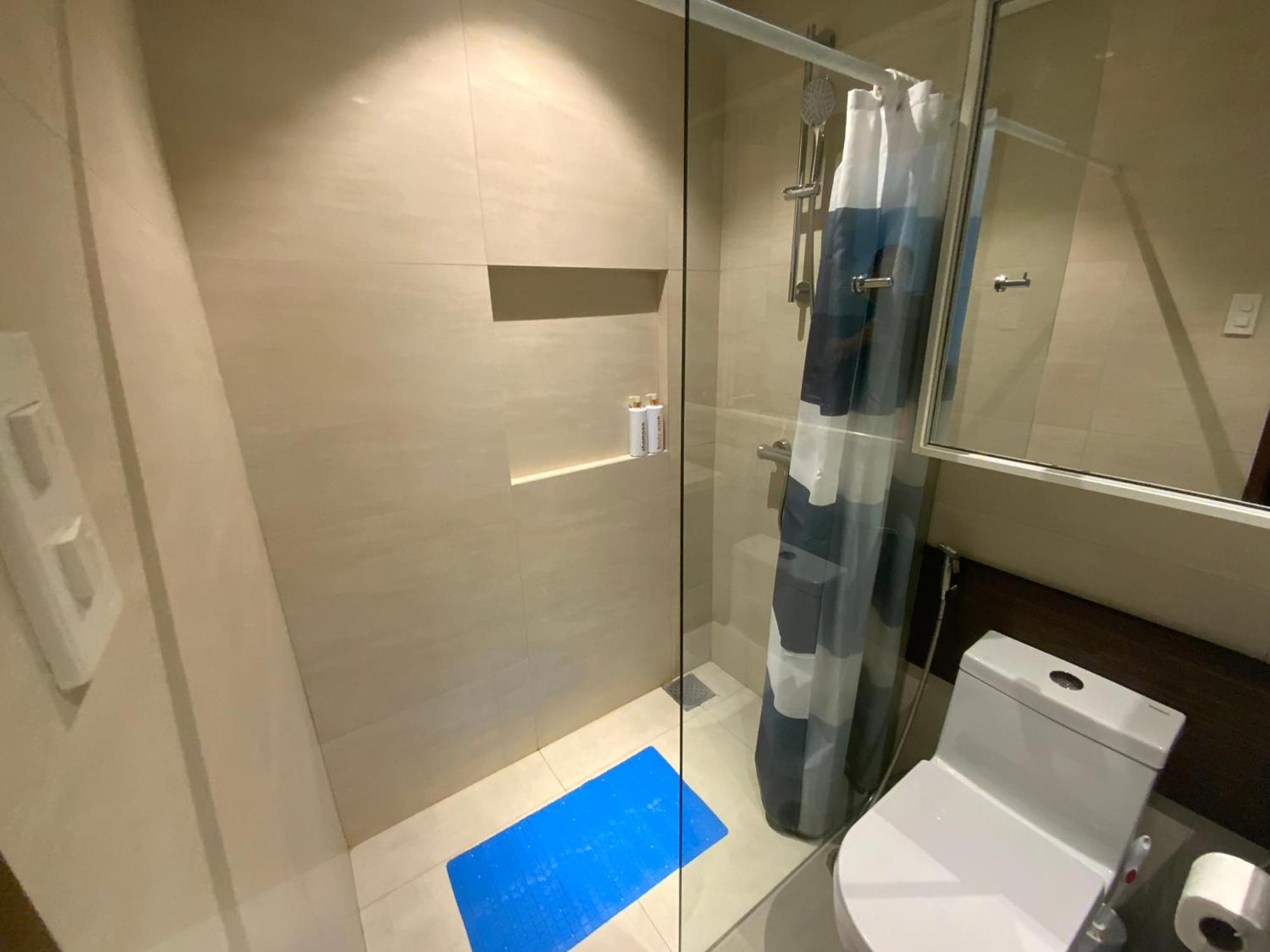 Ma Roberta - Tambuli Type With Fast Wifi 16 Floor Apartment Lapu-Lapu City
