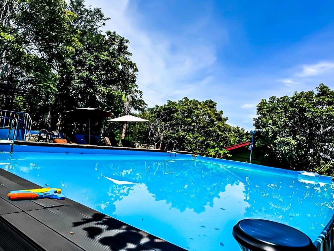 Zhang And Dive Center Opc 3* Daanbantayan