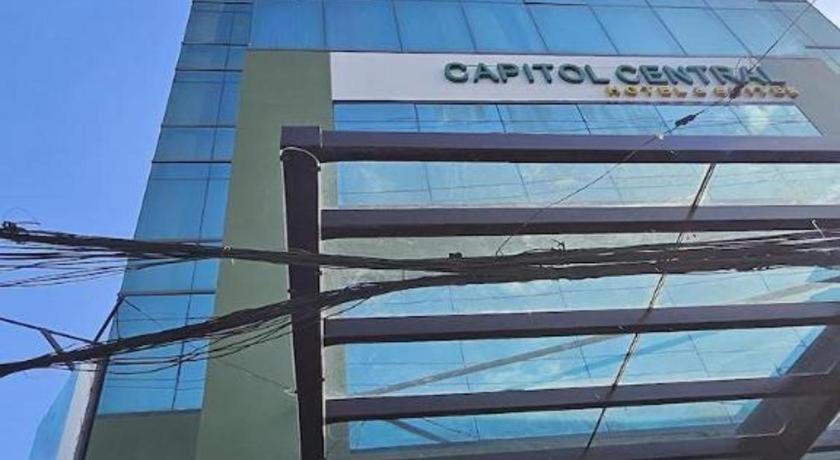 Hotel Capitol And 2*