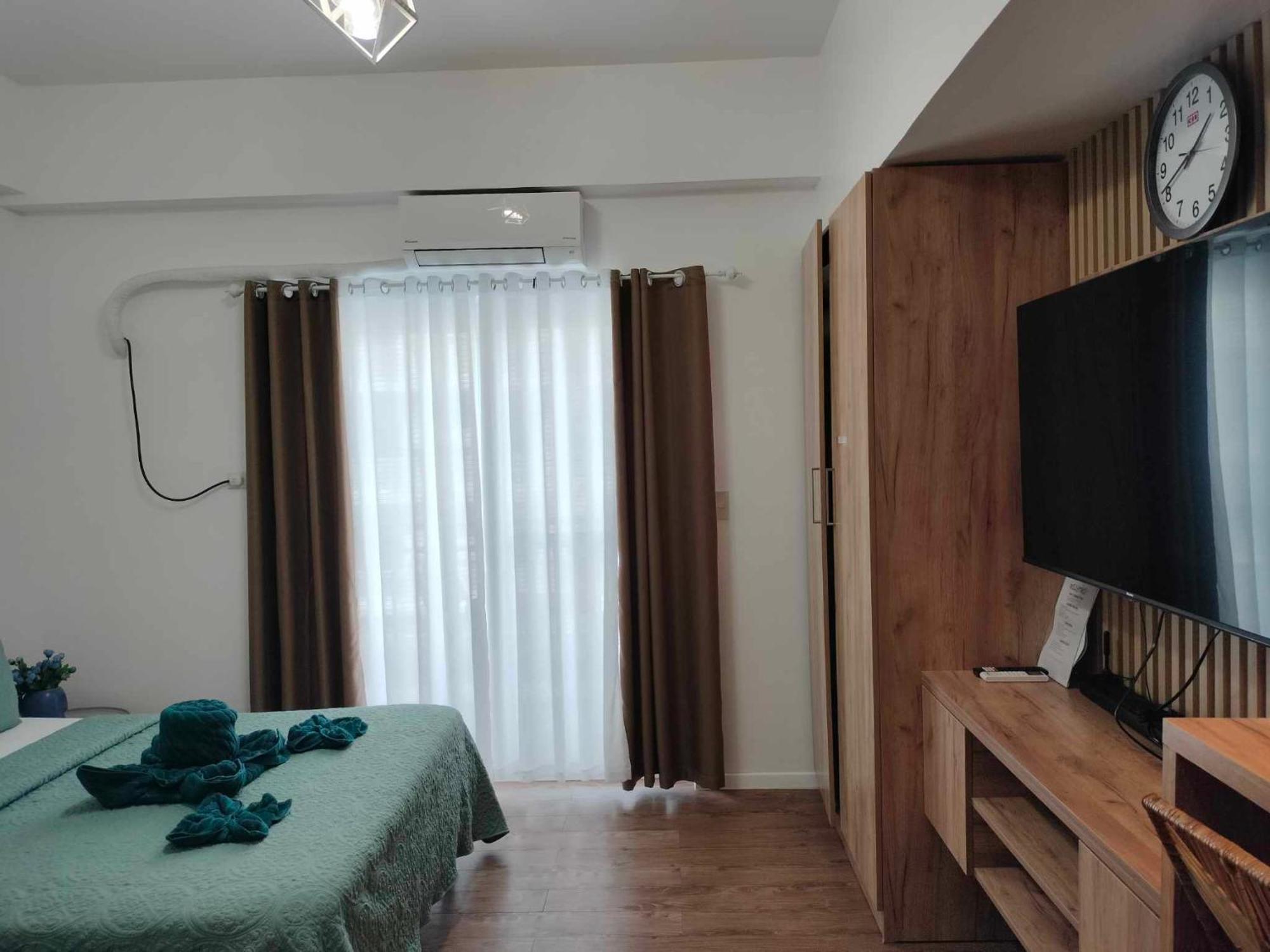 Pool View 333b At Amani Grand Near Mactan Cebu Airport *