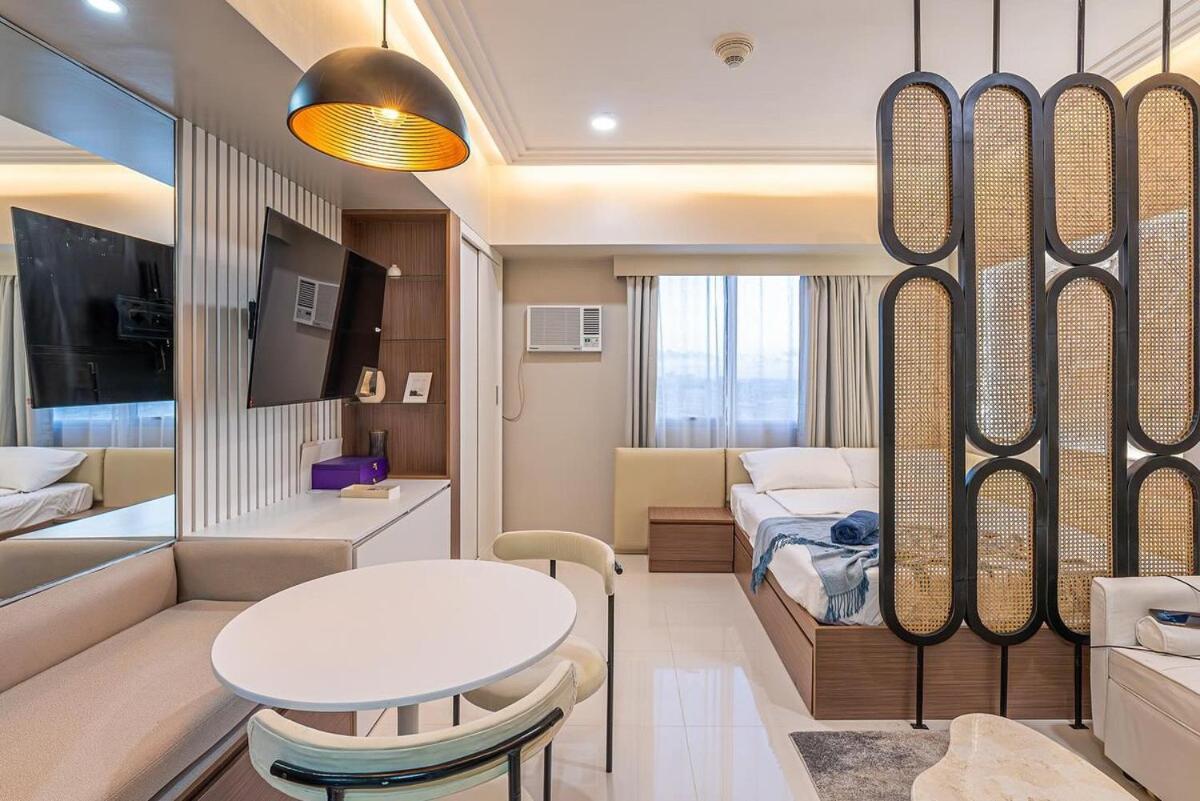 200mbps Wifi, Luxury Near Ayala Apartment