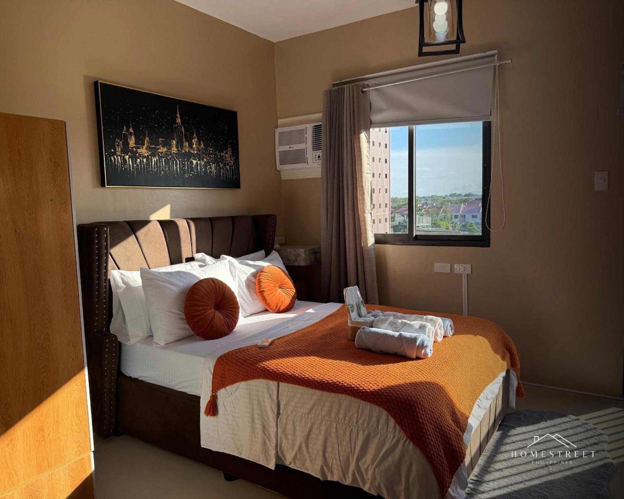 Apartment Lux-condo, Pool, 24hr Checkin & Easy Reach Airport *