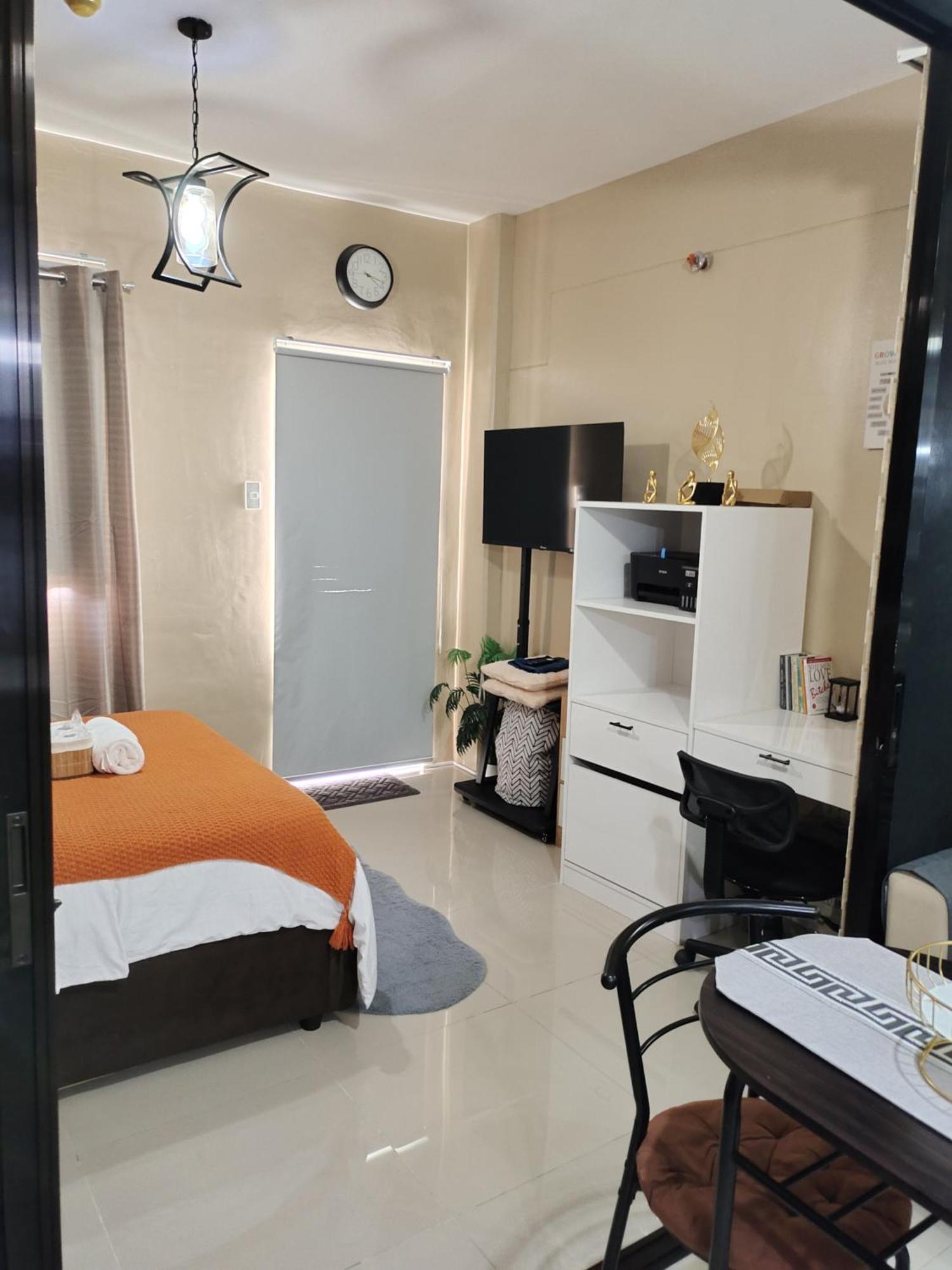 Lux-condo, Pool, 24hr Checkin & Easy Reach Airport Apartment Lapu-Lapu City