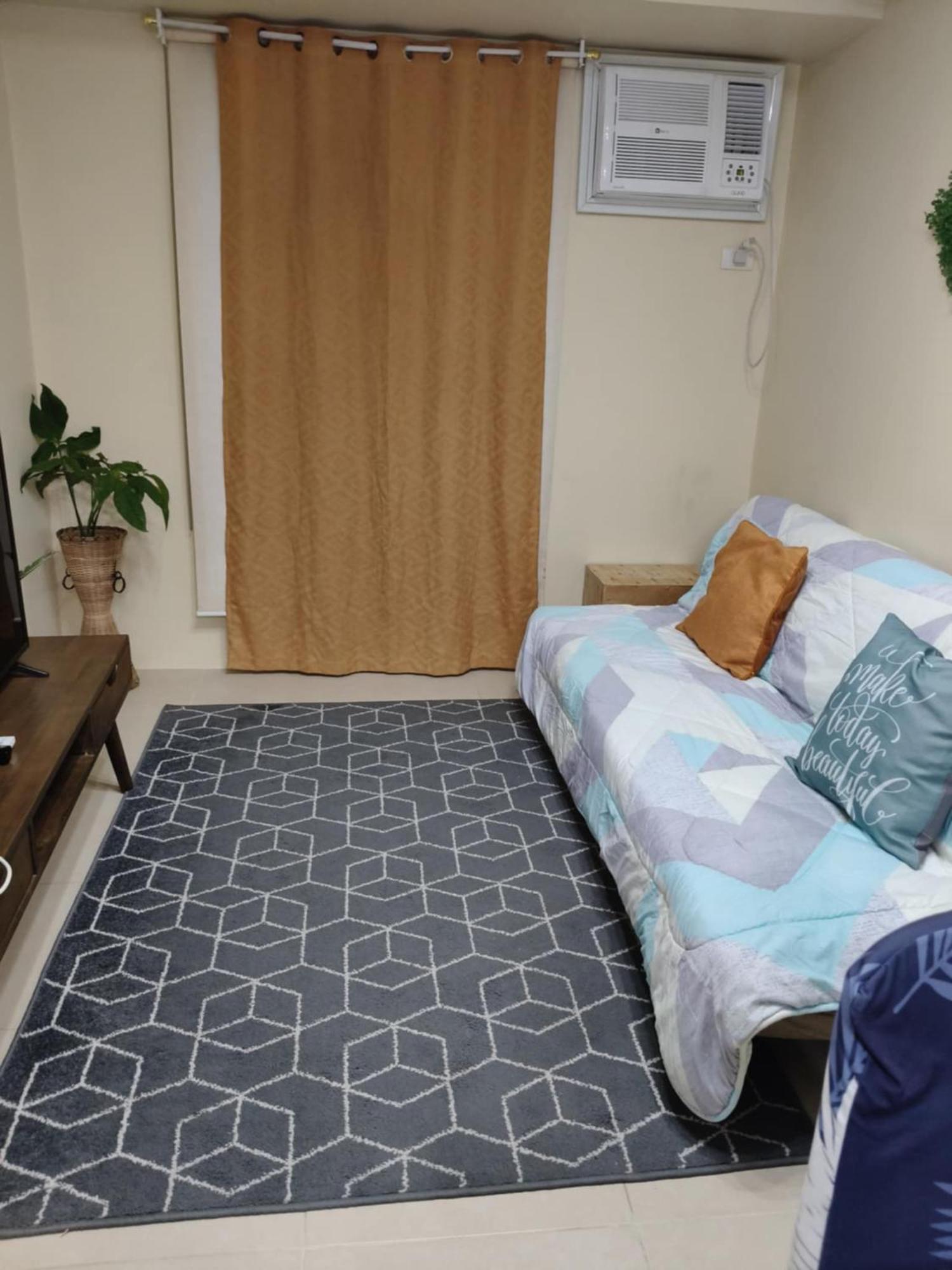 Kler Garden With View Apartment