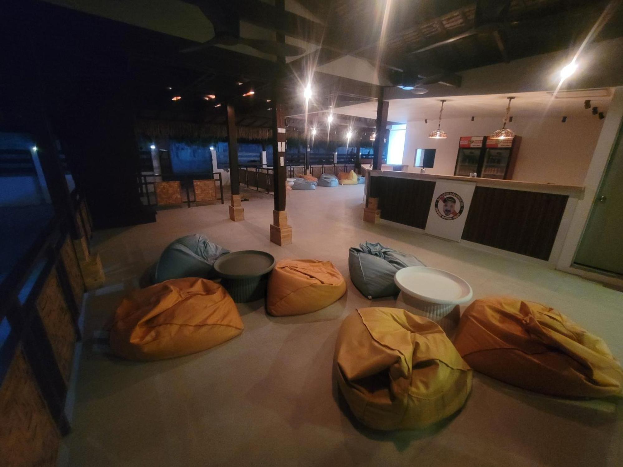 Capsule In Malapascua Capsule hotel *
