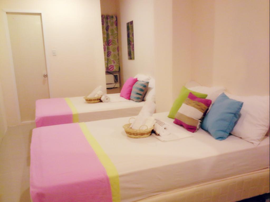 Sebastian Hotel Oslob