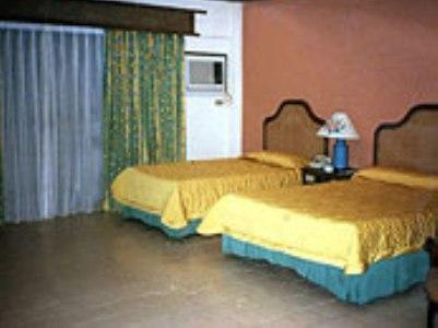 Tambuli Club East Hotel 4*