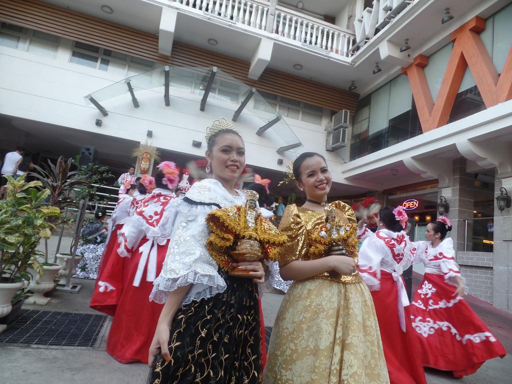 Wellcome 3* Cebu