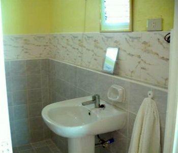 White 3* Santa Fe (Cebu)