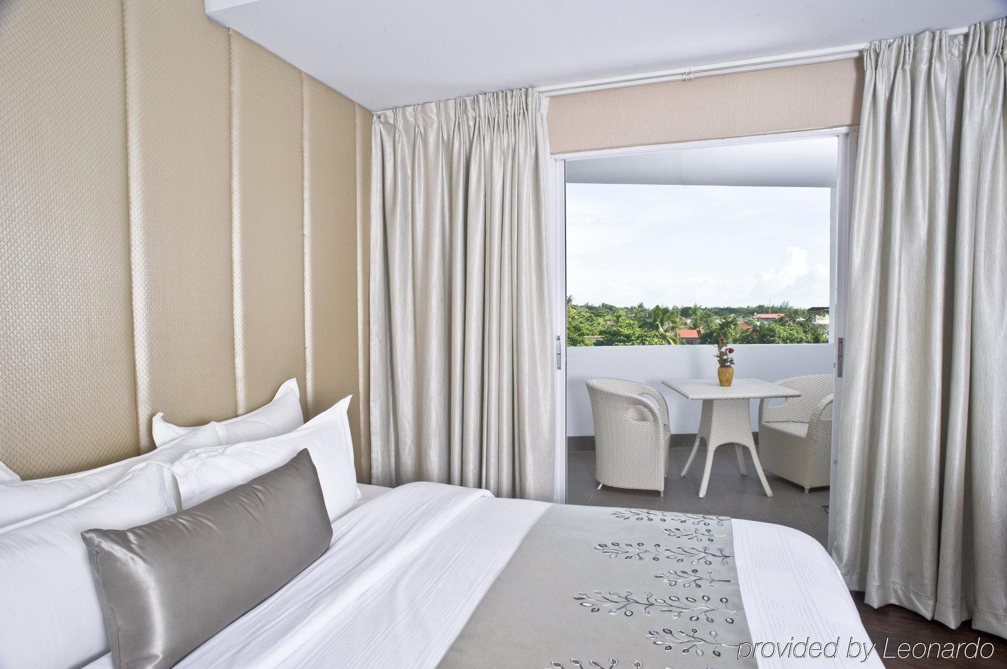 Goldberry & Mactan