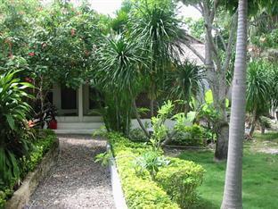 Marina Village Moalboal