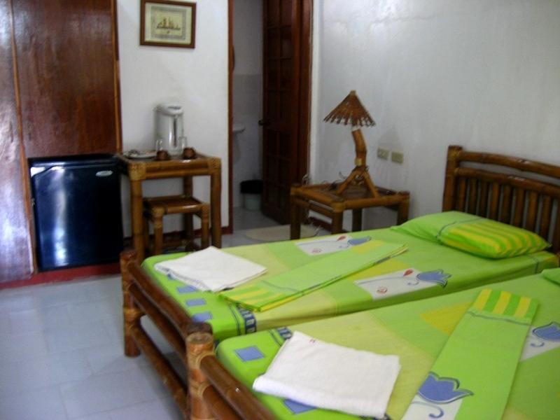 Marina Village Resort 2*