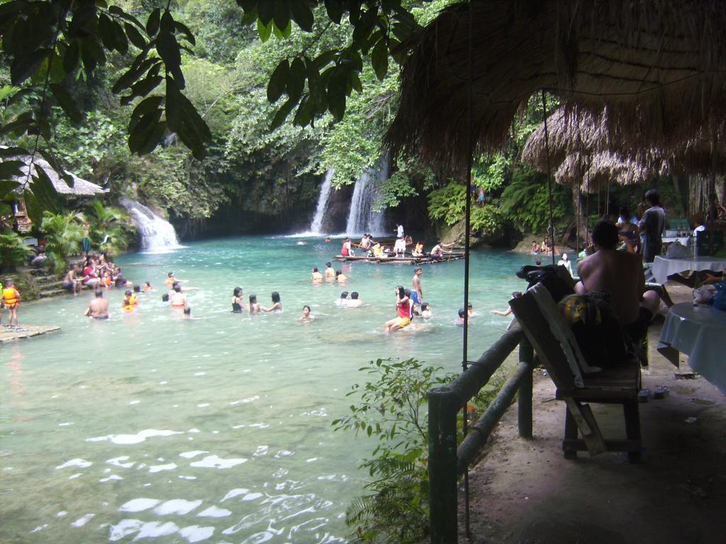 Bahay bakasyunan Beach House - Cebu Santander