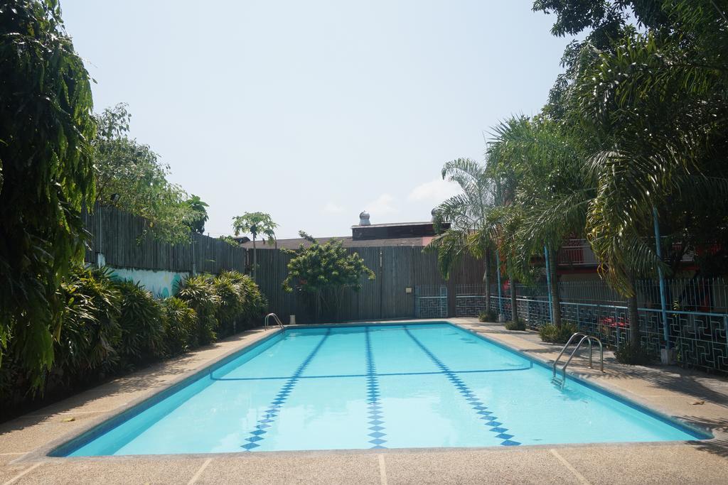 Hostel E-Mo Dormitory