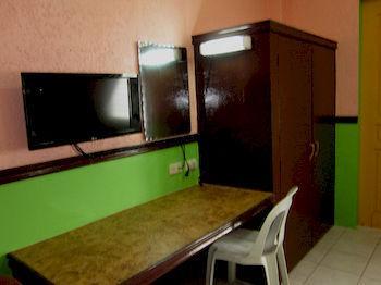 bahay-panuluyan San's Mactan