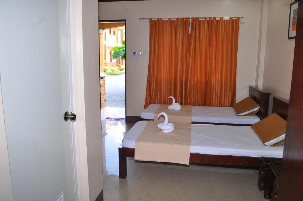 Slam's Garden Dive Resort 3*