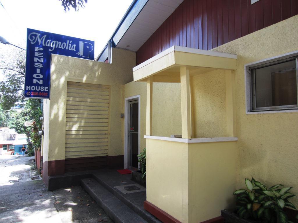 Magnolia House