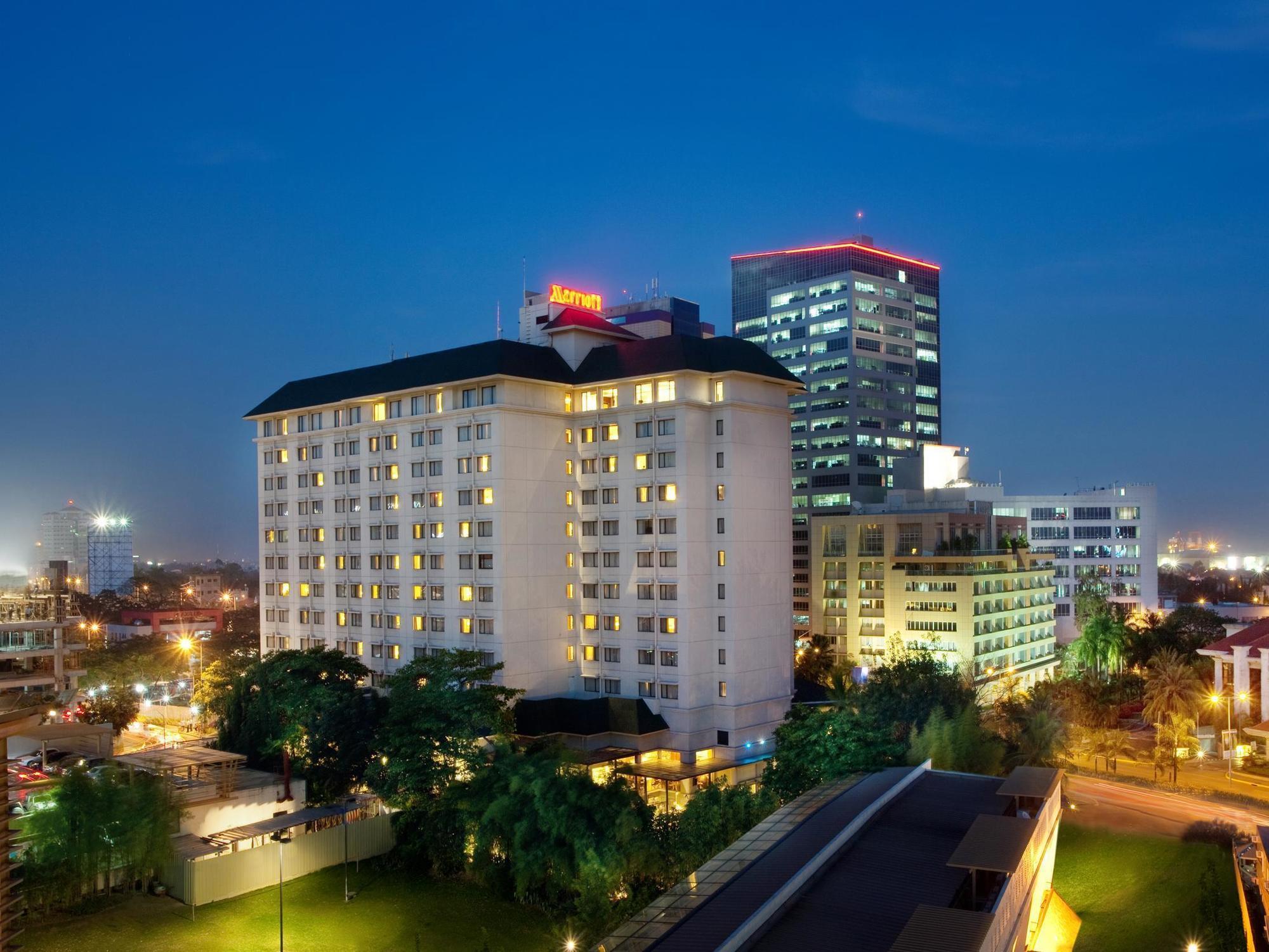 Hotel Seda Ayala Center 5*