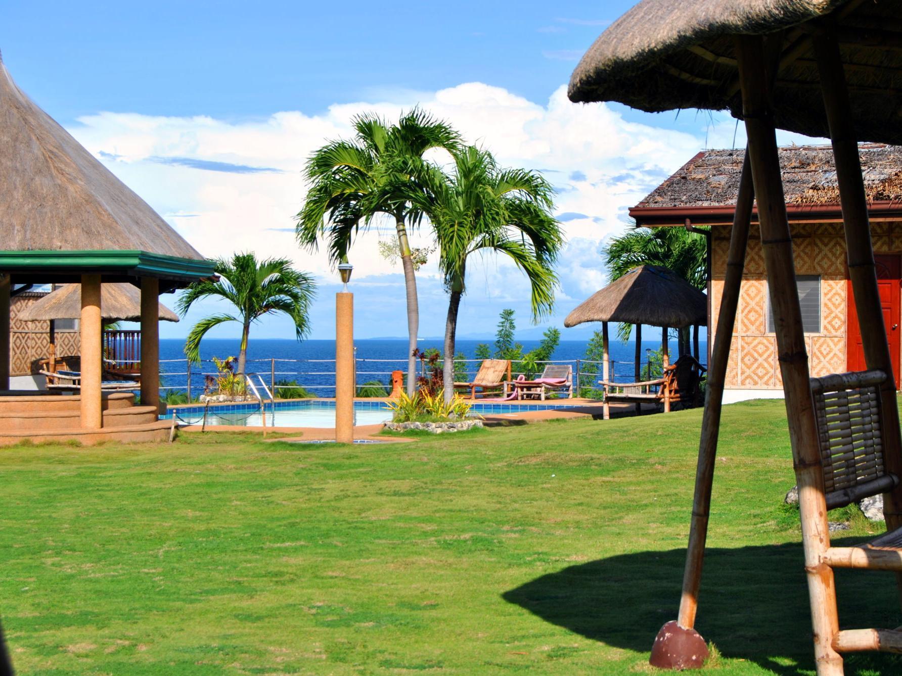 Parrot Paradise Resort Boljoon