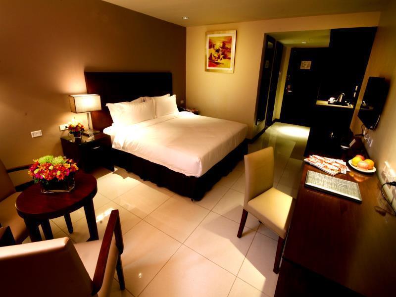 Mandarin Plaza 3* Cebu