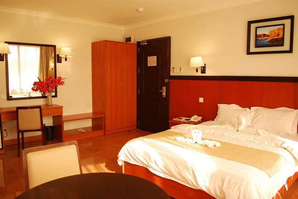 The Orchard & Powered By Cocotel Hotel