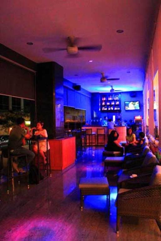 Diamond And Residences Hotel