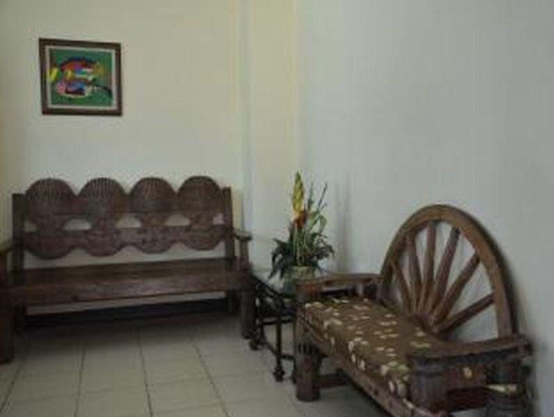 Oyo 210 Apple Tree Hotel Cebu