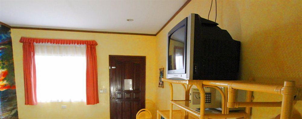 Parrot Paradise Resort 3*