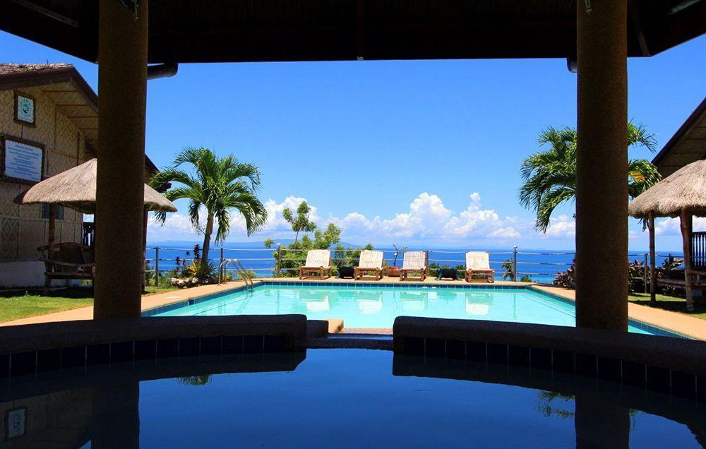 Parrot Paradise Resort 3*