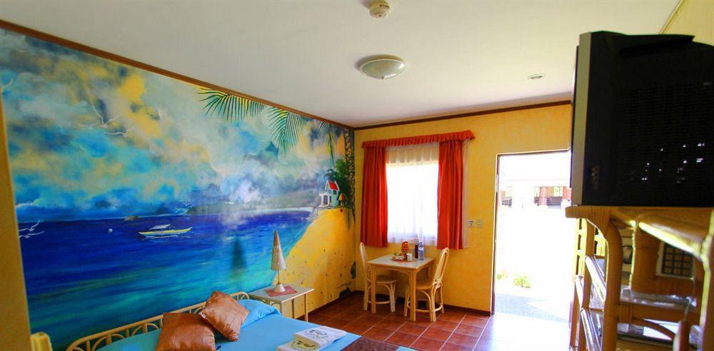 Parrot Paradise Resort