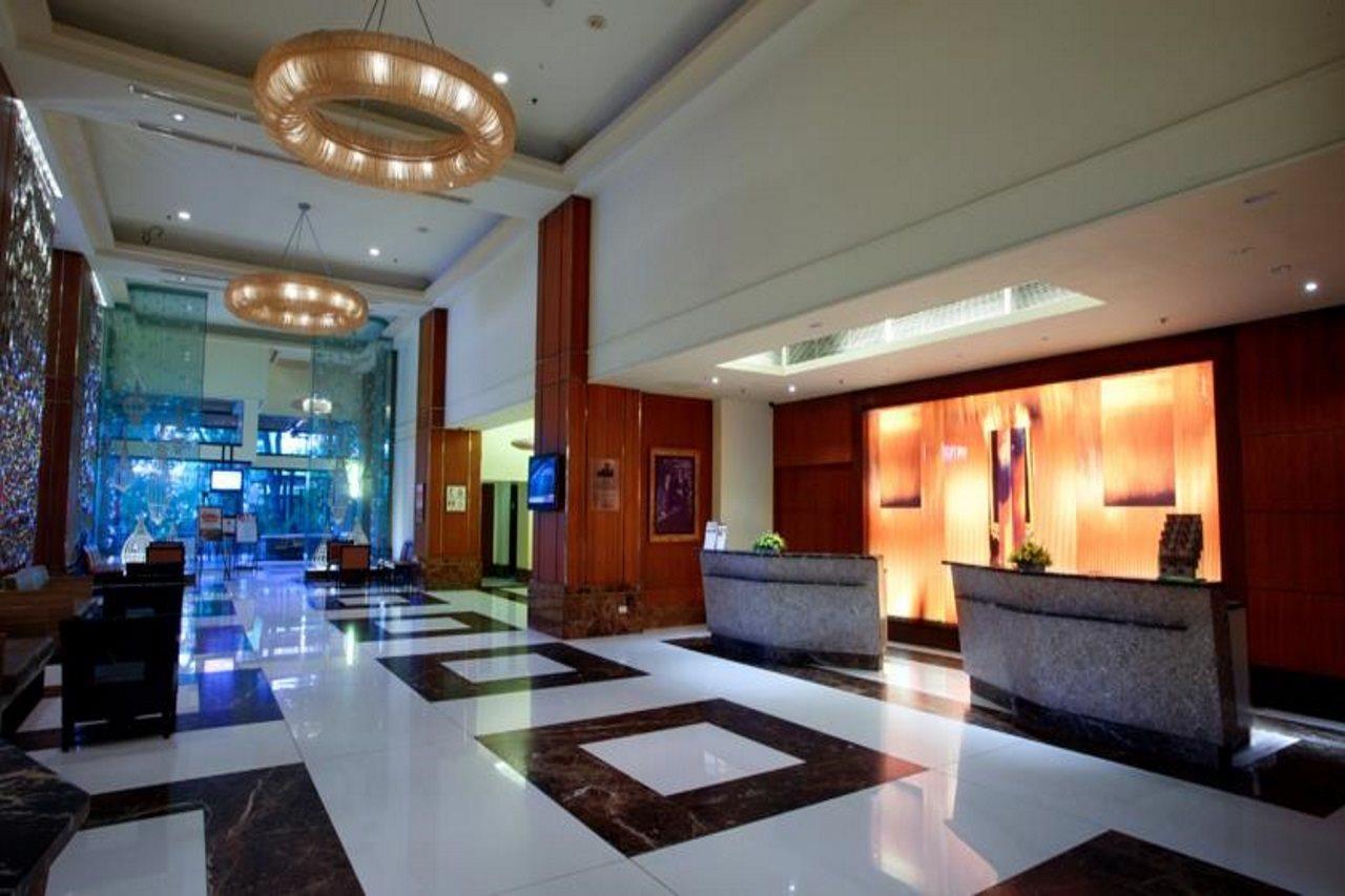 Hotel Seda Ayala Center
