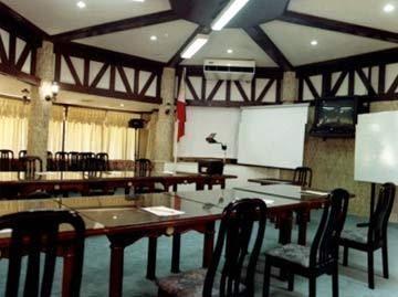 Club Hotel