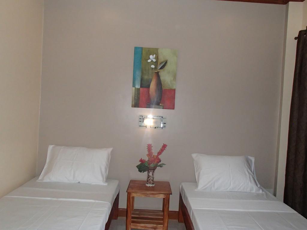Starlight Hotel