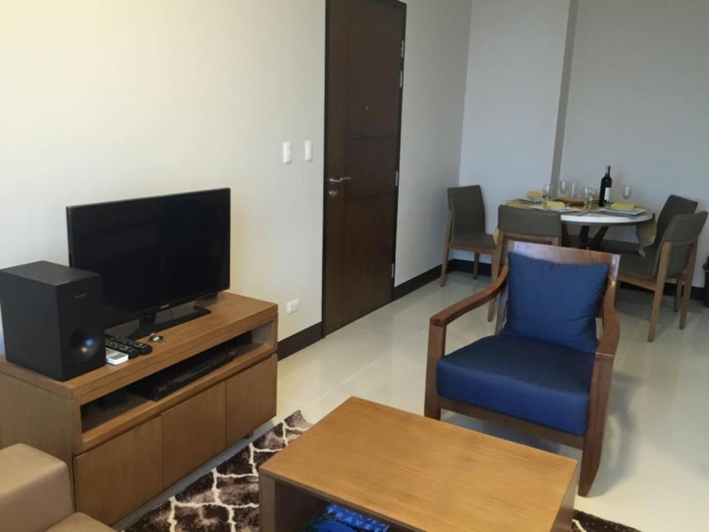 Newtown Executive Studio Apartment *