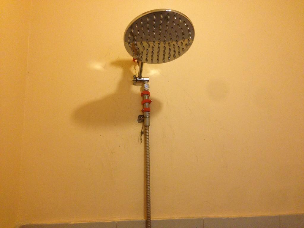 Bp Dormitory By Banging Pipes *