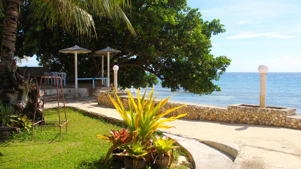 Homestay Palo Maria Beach