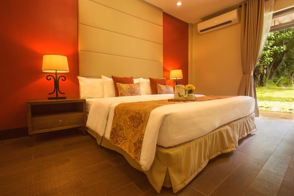 Montebello 4*