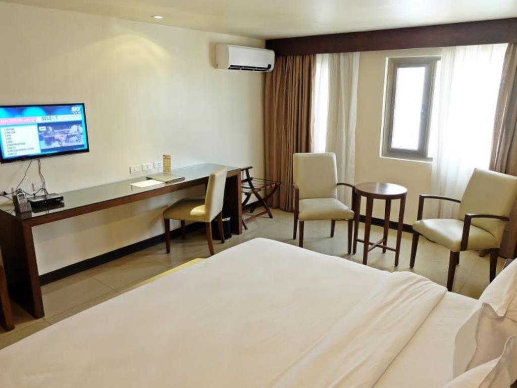 Hotel Mandarin Plaza Cebu